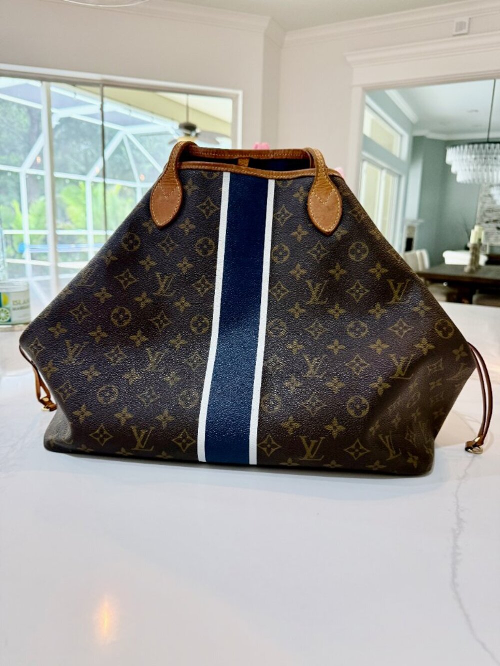 Louis Vuitton Neverfull MM Monogram Personalized "K" with matching pouch - Picture 8 of 15